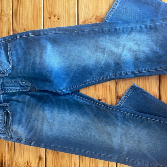 Jeans - Picture 1 of 4